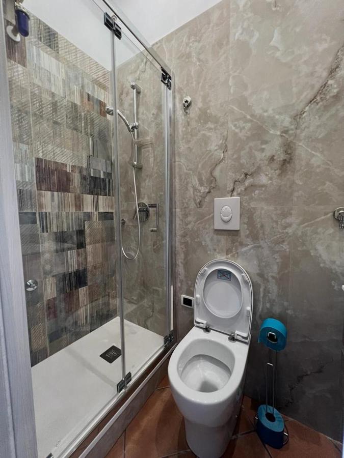 נאפולי Manu'S Room מראה חיצוני תמונה