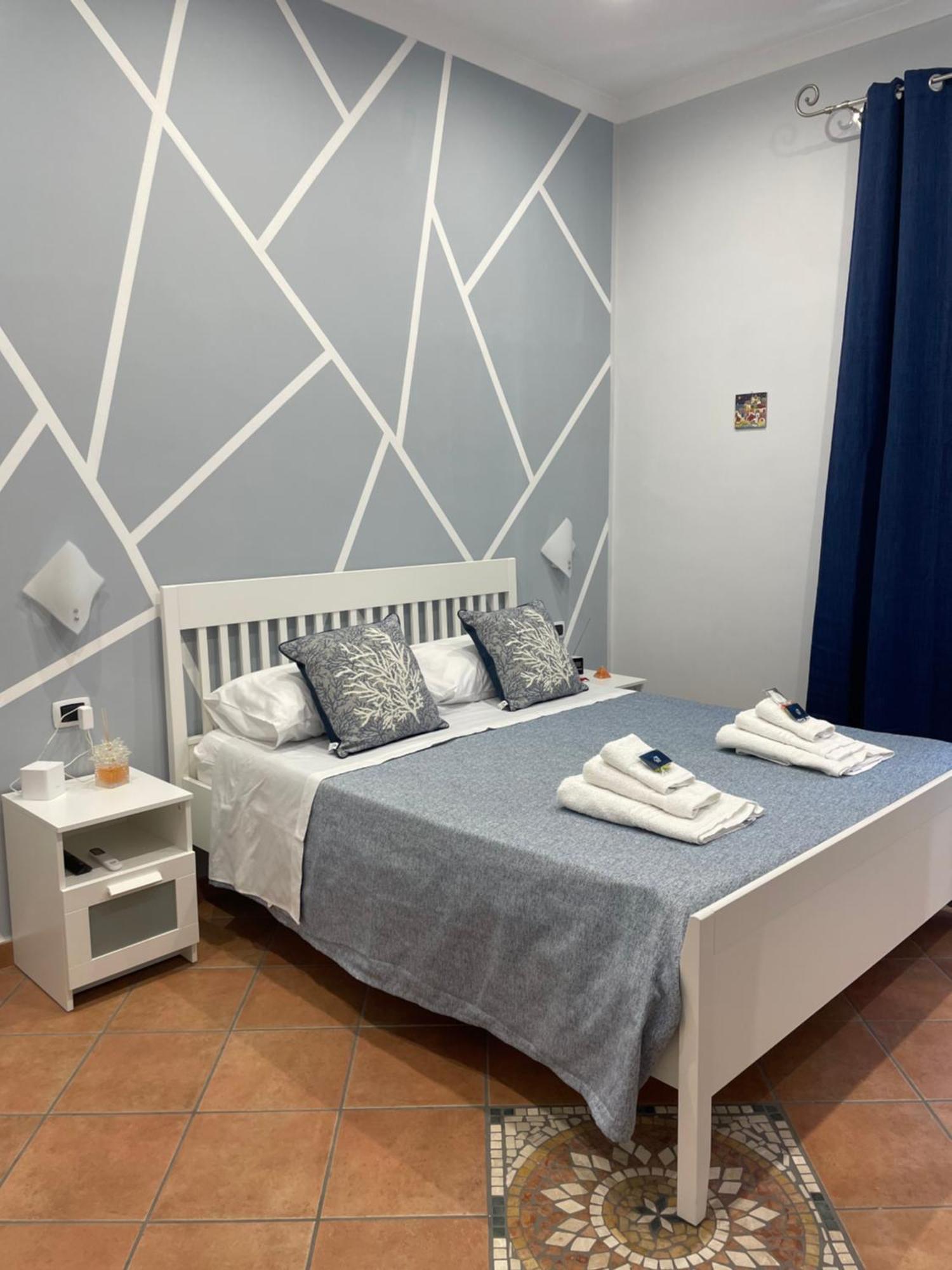 נאפולי Manu'S Room מראה חיצוני תמונה